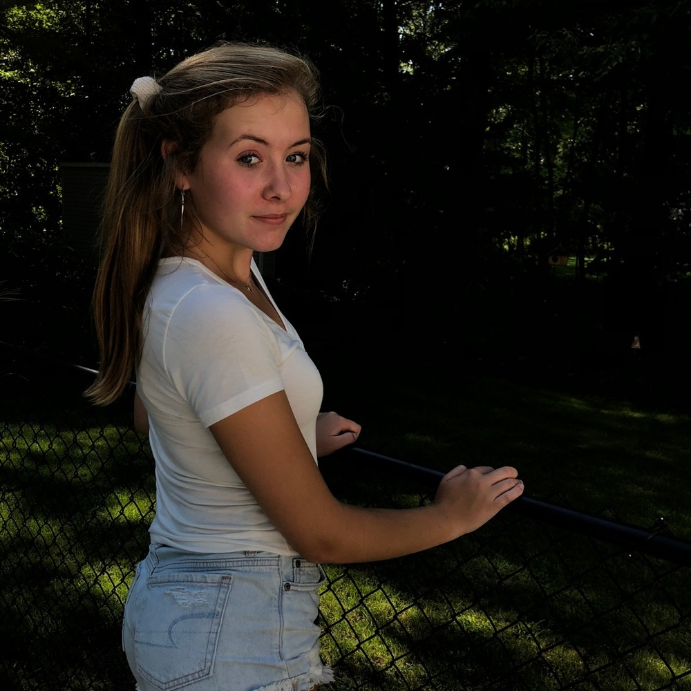 Meet your Posher, Bella